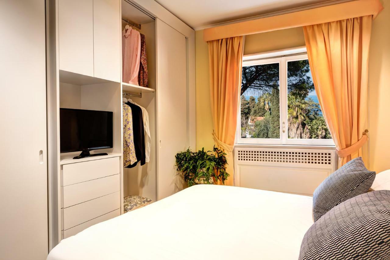 Gocce Villas - El Royale Suites Sorrent Exterior foto